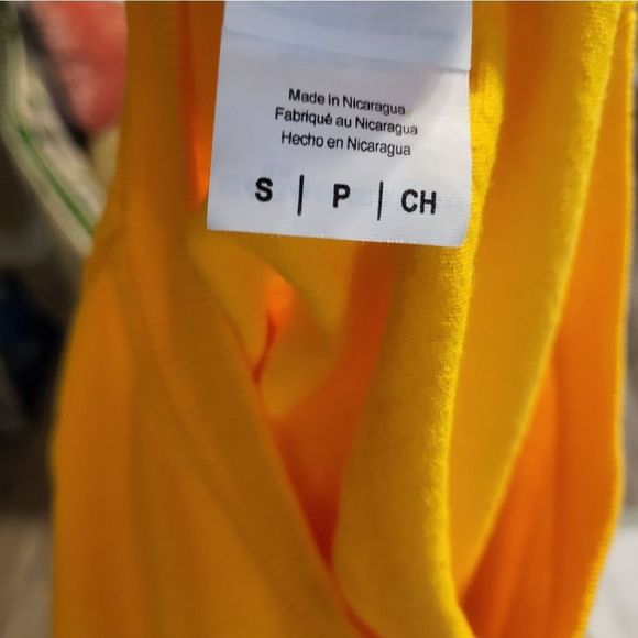 GRAPHIC TEE - Picture 3 of 3